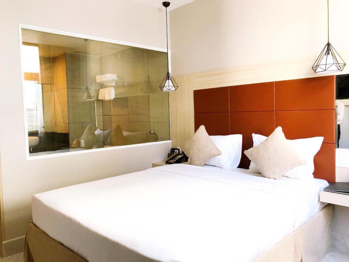 Holiday 2 Hotel カントー エクステリア 写真